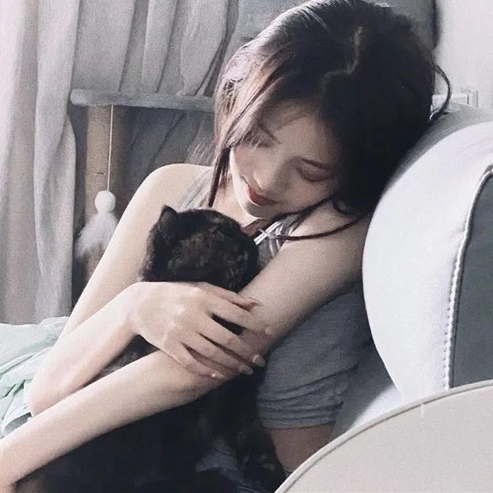 向左爱．向右爱